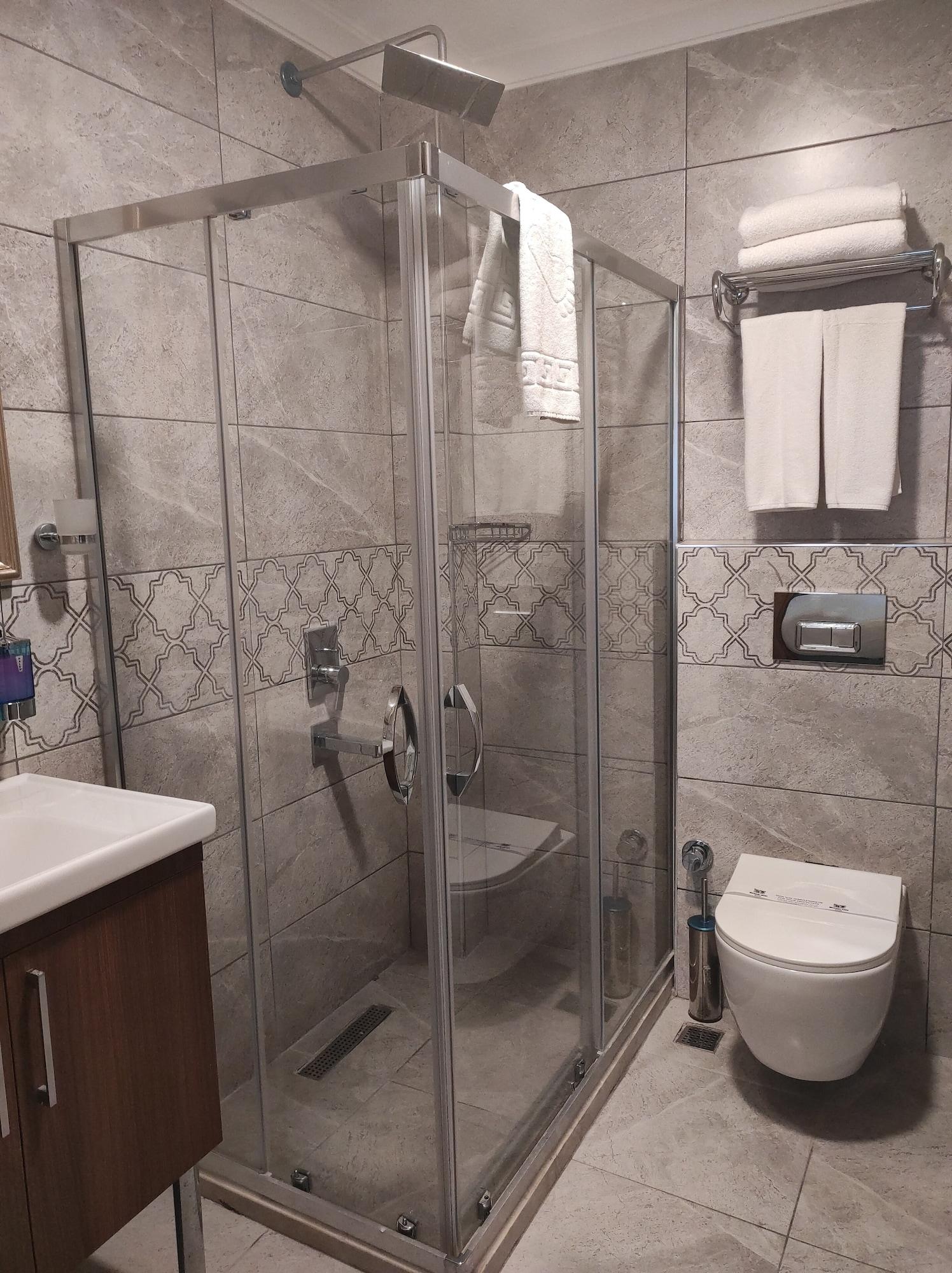 Otel Magnaura House 3*