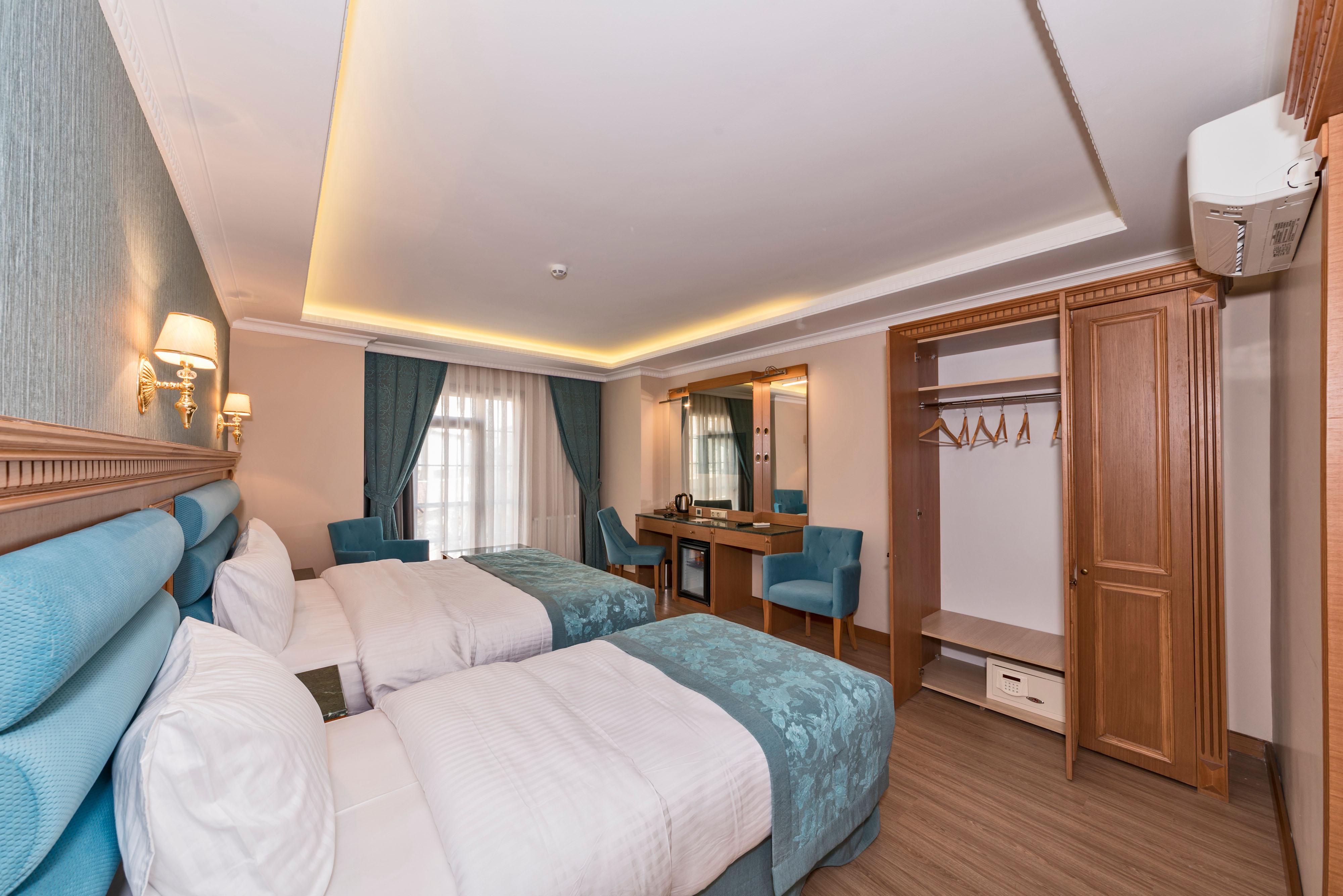 Magnaura House Otel