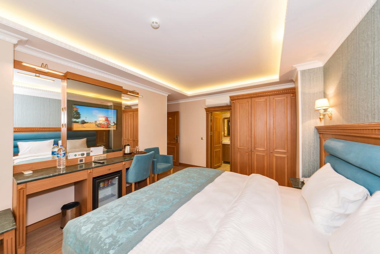 Magnaura House Otel 3*
