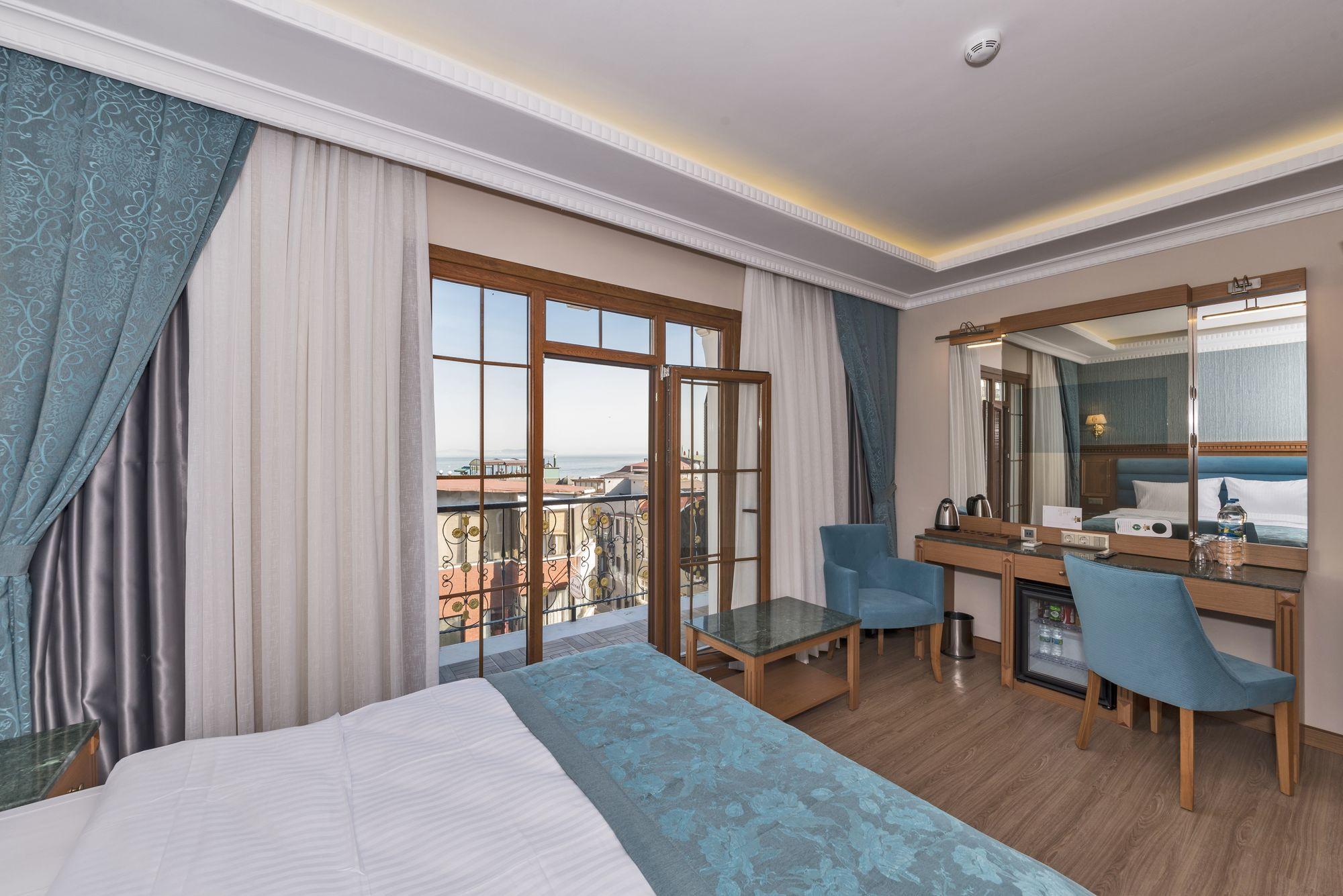 Otel Magnaura House